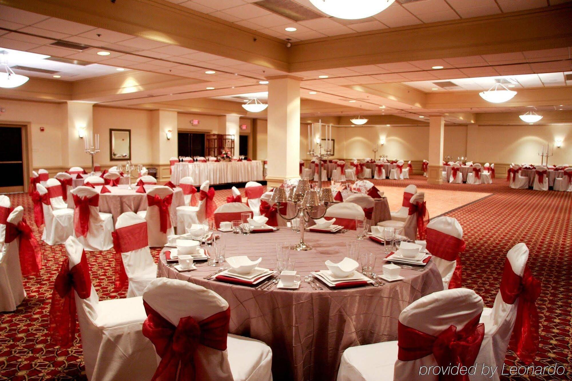 Crowne Plaza Cleveland Airport By Ihg Hotel